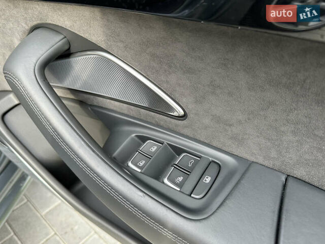 Серый Ауди А8, объемом двигателя 3.99 л и пробегом 98 тыс. км за 33900 $, фото 38 на Automoto.ua