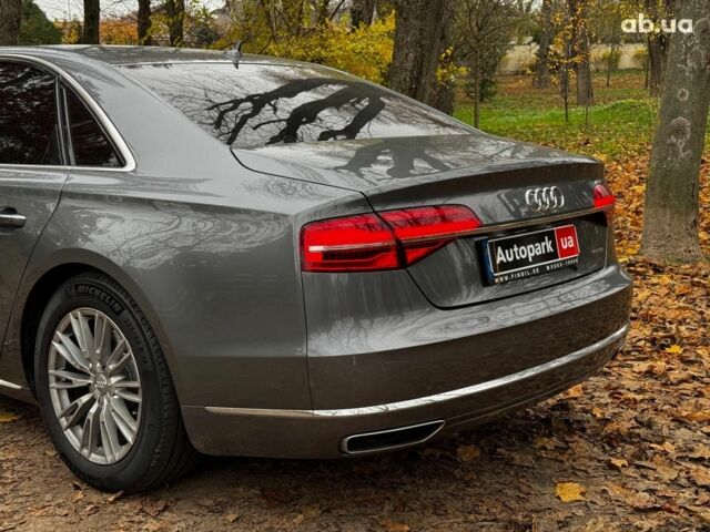 Сірий Ауді A8, об'ємом двигуна 3 л та пробігом 233 тис. км за 30990 $, фото 10 на Automoto.ua