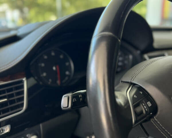 Сірий Ауді A8, об'ємом двигуна 3 л та пробігом 108 тис. км за 28499 $, фото 28 на Automoto.ua