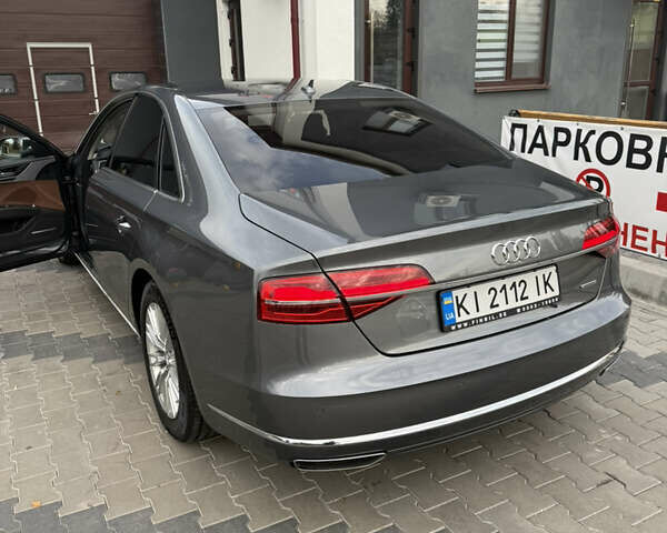 Сірий Ауді A8, об'ємом двигуна 3 л та пробігом 233 тис. км за 31900 $, фото 9 на Automoto.ua