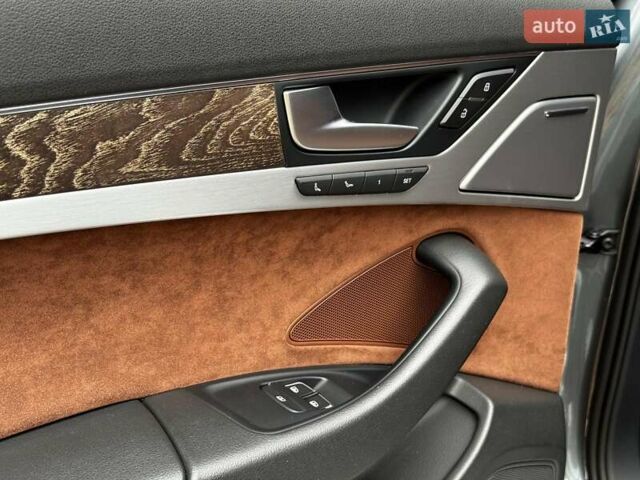 Серый Ауди А8, объемом двигателя 3 л и пробегом 233 тыс. км за 30990 $, фото 32 на Automoto.ua