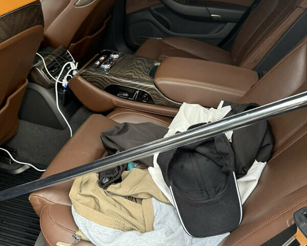 Сірий Ауді A8, об'ємом двигуна 3 л та пробігом 233 тис. км за 31900 $, фото 15 на Automoto.ua