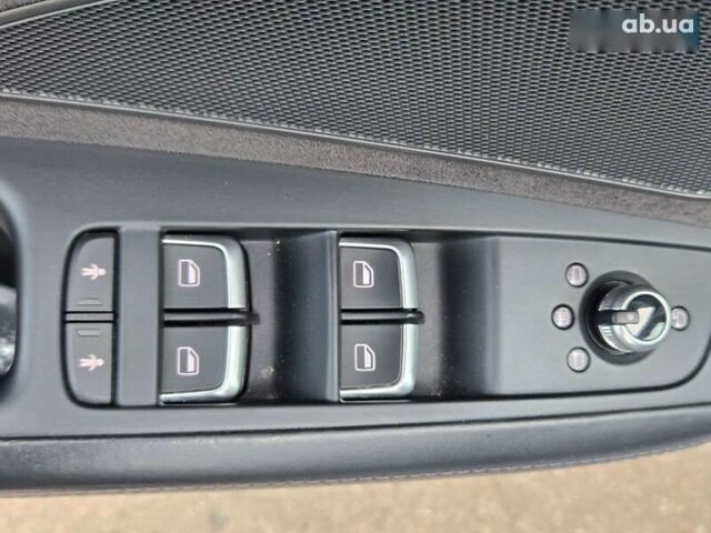 Сірий Ауді A8, об'ємом двигуна 4 л та пробігом 145 тис. км за 39500 $, фото 17 на Automoto.ua