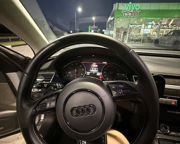 Серый Ауди А8, объемом двигателя 4 л и пробегом 143 тыс. км за 41500 $, фото 9 на Automoto.ua