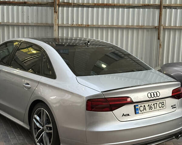 Серый Ауди А8, объемом двигателя 4 л и пробегом 143 тыс. км за 41500 $, фото 7 на Automoto.ua