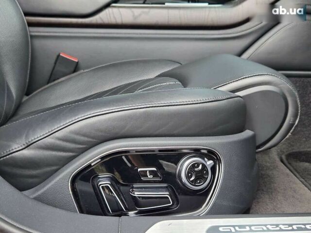 Сірий Ауді A8, об'ємом двигуна 4 л та пробігом 145 тис. км за 39500 $, фото 29 на Automoto.ua