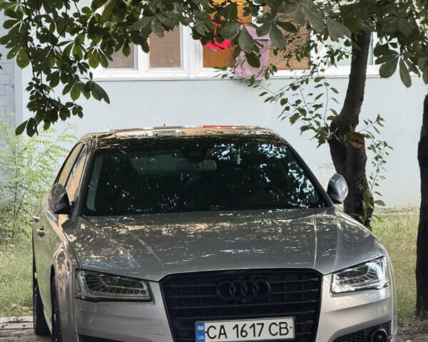 Серый Ауди А8, объемом двигателя 4 л и пробегом 143 тыс. км за 41500 $, фото 3 на Automoto.ua