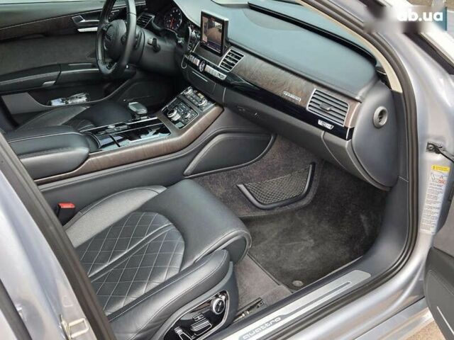 Сірий Ауді A8, об'ємом двигуна 4 л та пробігом 145 тис. км за 39500 $, фото 9 на Automoto.ua