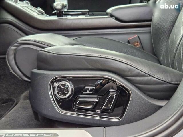 Сірий Ауді A8, об'ємом двигуна 4 л та пробігом 145 тис. км за 39500 $, фото 23 на Automoto.ua