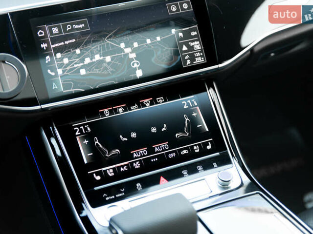 Серый Ауди А8, объемом двигателя 2.97 л и пробегом 95 тыс. км за 75000 $, фото 25 на Automoto.ua