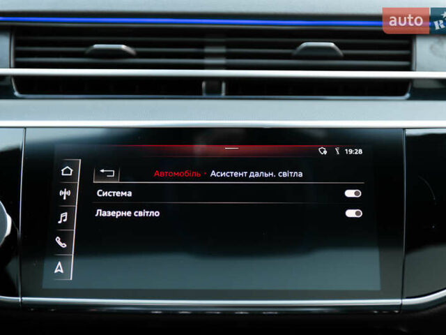 Серый Ауди А8, объемом двигателя 2.97 л и пробегом 95 тыс. км за 75000 $, фото 48 на Automoto.ua