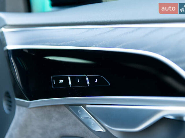 Серый Ауди А8, объемом двигателя 2.97 л и пробегом 95 тыс. км за 75000 $, фото 37 на Automoto.ua