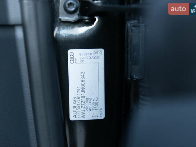 Серый Ауди А8, объемом двигателя 2.97 л и пробегом 95 тыс. км за 75000 $, фото 38 на Automoto.ua