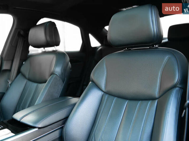 Серый Ауди А8, объемом двигателя 2.97 л и пробегом 95 тыс. км за 75000 $, фото 31 на Automoto.ua