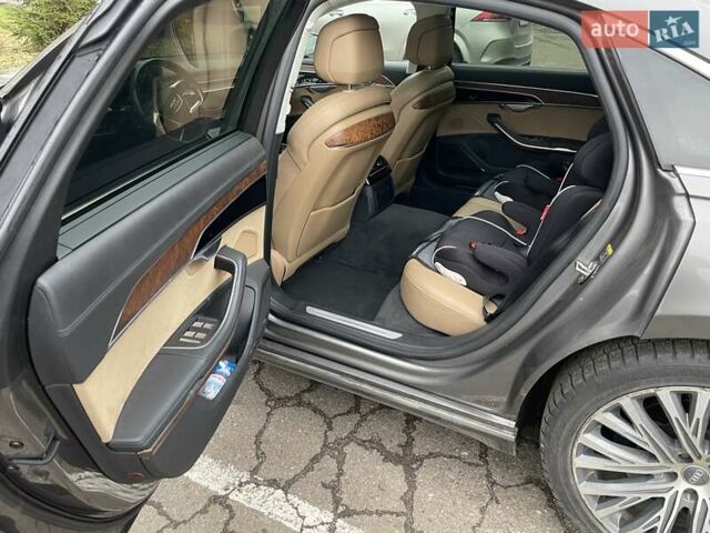 Серый Ауди А8, объемом двигателя 3 л и пробегом 105 тыс. км за 36500 $, фото 6 на Automoto.ua