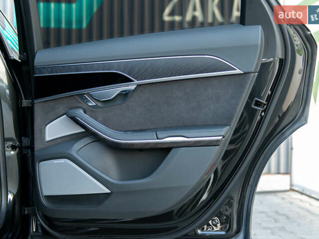 Серый Ауди А8, объемом двигателя 2.97 л и пробегом 95 тыс. км за 75000 $, фото 34 на Automoto.ua