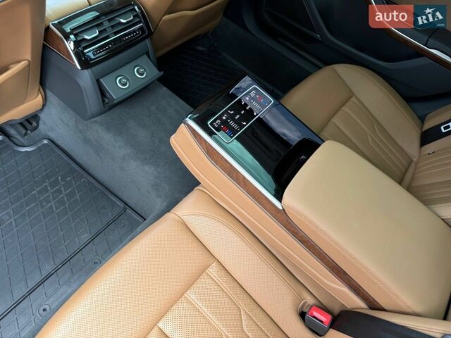Сірий Ауді A8, об'ємом двигуна 3 л та пробігом 86 тис. км за 34999 $, фото 52 на Automoto.ua
