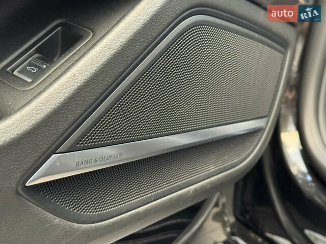 Сірий Ауді A8, об'ємом двигуна 3 л та пробігом 206 тис. км за 54700 $, фото 18 на Automoto.ua