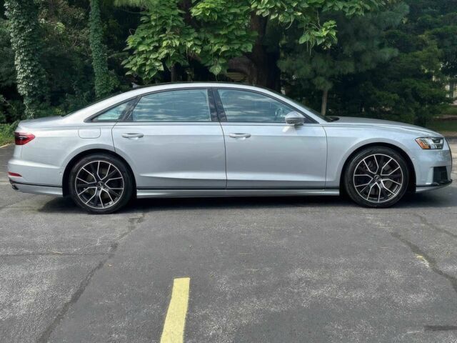 Серый Ауди А8, объемом двигателя 4 л и пробегом 49 тыс. км за 26000 $, фото 7 на Automoto.ua