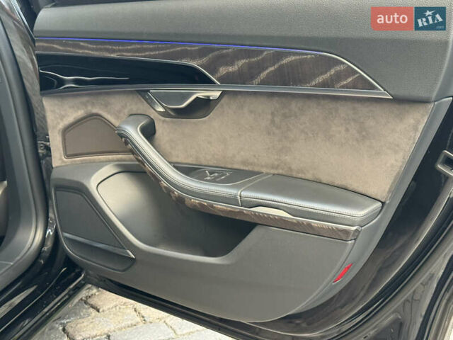 Сірий Ауді A8, об'ємом двигуна 3 л та пробігом 206 тис. км за 54700 $, фото 28 на Automoto.ua