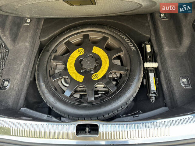 Сірий Ауді A8, об'ємом двигуна 3 л та пробігом 206 тис. км за 54700 $, фото 40 на Automoto.ua