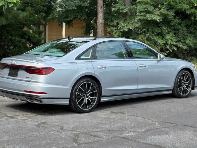Серый Ауди А8, объемом двигателя 4 л и пробегом 49 тыс. км за 26000 $, фото 6 на Automoto.ua