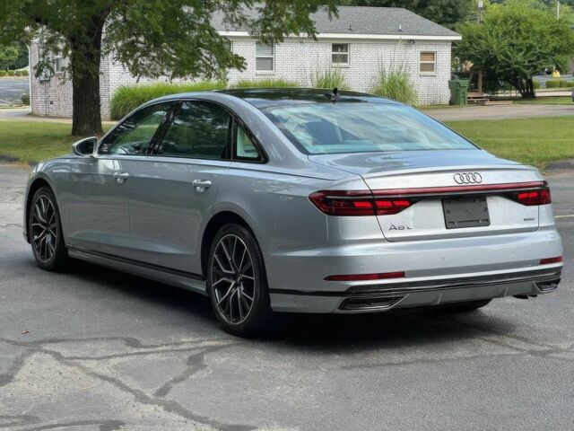 Серый Ауди А8, объемом двигателя 4 л и пробегом 49 тыс. км за 26000 $, фото 4 на Automoto.ua