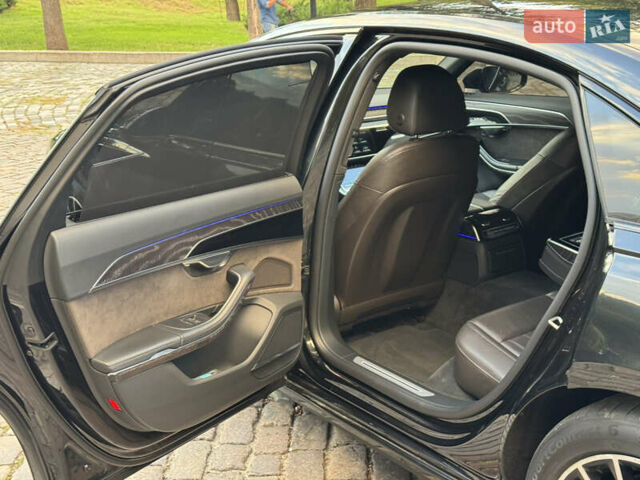 Сірий Ауді A8, об'ємом двигуна 3 л та пробігом 206 тис. км за 54700 $, фото 22 на Automoto.ua
