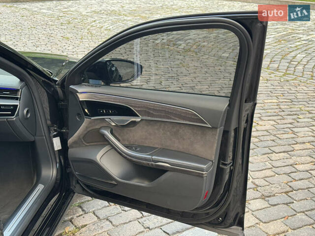 Сірий Ауді A8, об'ємом двигуна 3 л та пробігом 206 тис. км за 54700 $, фото 30 на Automoto.ua