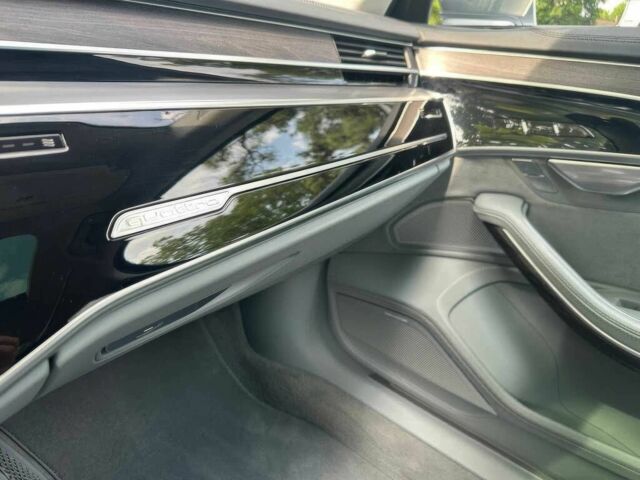 Серый Ауди А8, объемом двигателя 4 л и пробегом 49 тыс. км за 26000 $, фото 10 на Automoto.ua