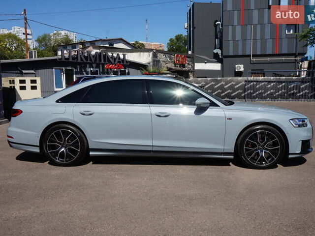 Сірий Ауді A8, об'ємом двигуна 3.99 л та пробігом 27 тис. км за 82000 $, фото 4 на Automoto.ua