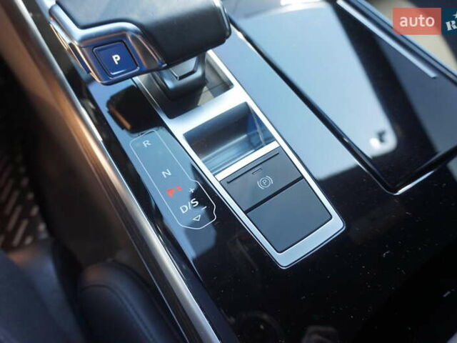 Сірий Ауді A8, об'ємом двигуна 3.99 л та пробігом 27 тис. км за 82000 $, фото 78 на Automoto.ua
