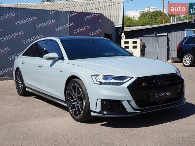 Сірий Ауді A8, об'ємом двигуна 3.99 л та пробігом 27 тис. км за 82000 $, фото 3 на Automoto.ua