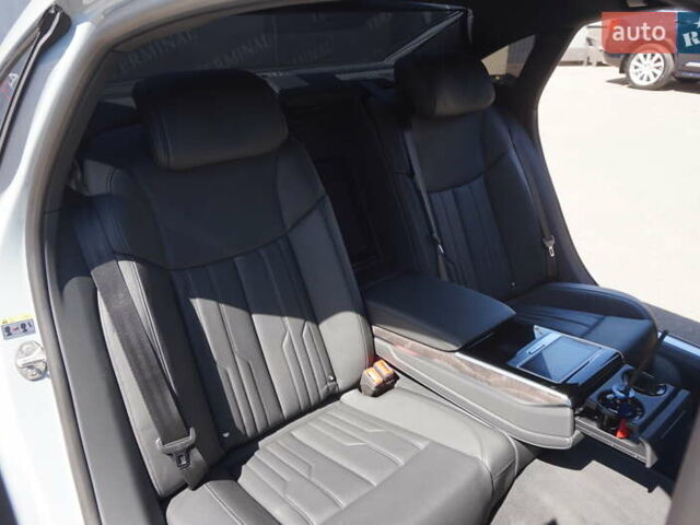 Сірий Ауді A8, об'ємом двигуна 3.99 л та пробігом 27 тис. км за 82000 $, фото 35 на Automoto.ua