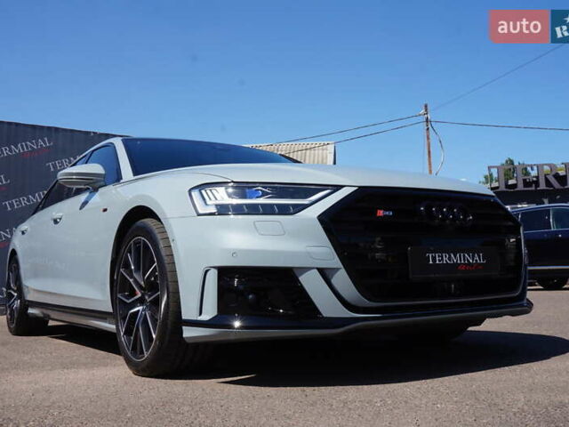 Сірий Ауді A8, об'ємом двигуна 3.99 л та пробігом 27 тис. км за 82000 $, фото 10 на Automoto.ua