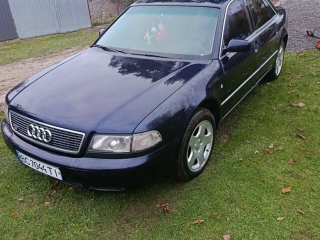 Синий Ауди А8, объемом двигателя 2.5 л и пробегом 350 тыс. км за 3700 $, фото 6 на Automoto.ua