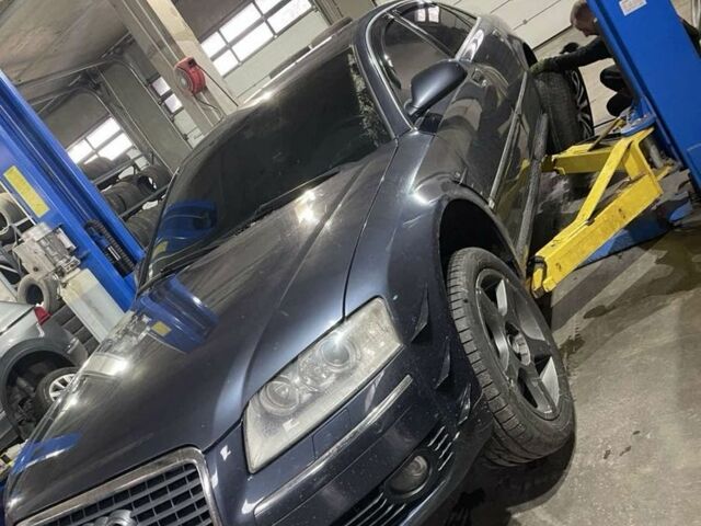 Синій Ауді A8, об'ємом двигуна 4.2 л та пробігом 226 тис. км за 8000 $, фото 9 на Automoto.ua