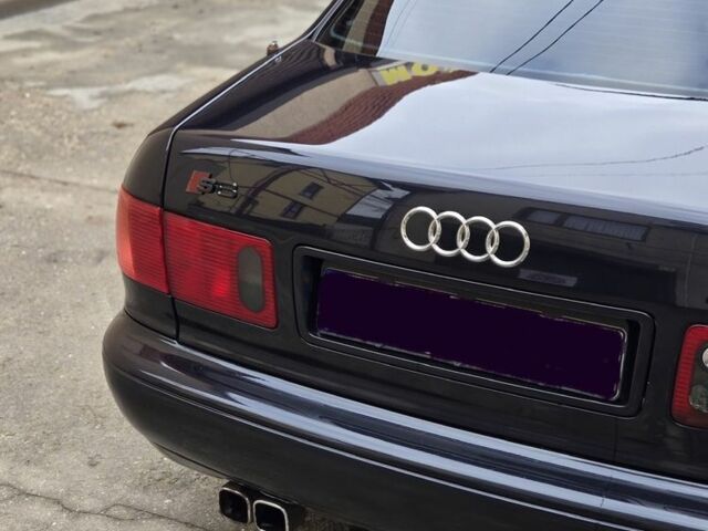 Синій Ауді A8, об'ємом двигуна 4 л та пробігом 400 тис. км за 5000 $, фото 6 на Automoto.ua