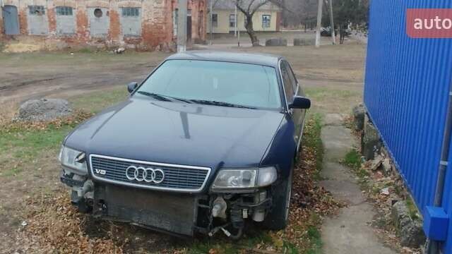 Синій Ауді A8, об'ємом двигуна 0 л та пробігом 280 тис. км за 912 $, фото 1 на Automoto.ua