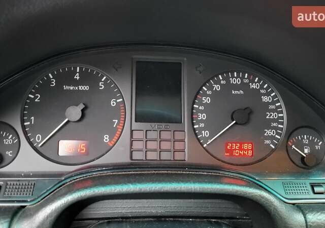 Синий Ауди А8, объемом двигателя 4.2 л и пробегом 232 тыс. км за 6100 $, фото 17 на Automoto.ua