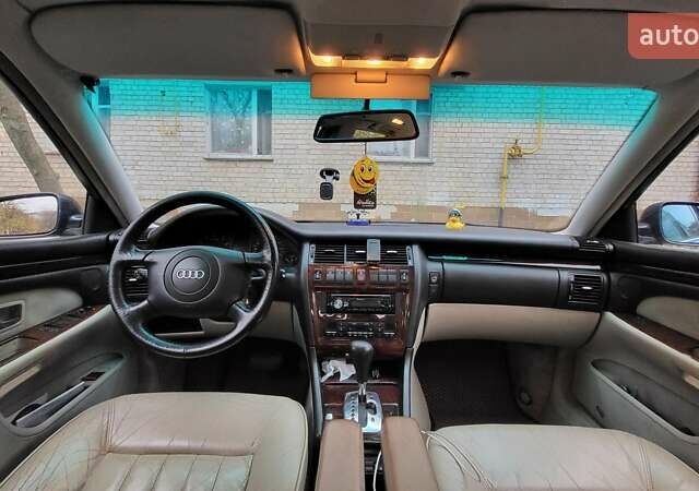 Синий Ауди А8, объемом двигателя 4.2 л и пробегом 232 тыс. км за 6100 $, фото 16 на Automoto.ua