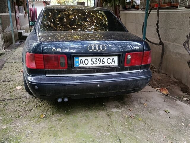 Синій Ауді A8, об'ємом двигуна 2.5 л та пробігом 350 тис. км за 3000 $, фото 1 на Automoto.ua