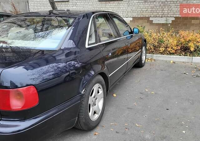 Синий Ауди А8, объемом двигателя 4.2 л и пробегом 232 тыс. км за 6100 $, фото 15 на Automoto.ua