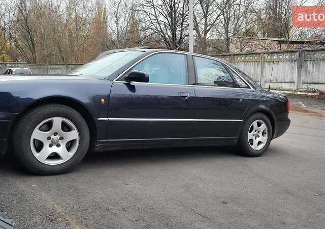 Синий Ауди А8, объемом двигателя 4.2 л и пробегом 232 тыс. км за 6100 $, фото 14 на Automoto.ua