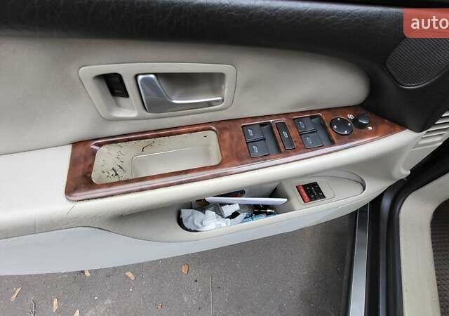 Синий Ауди А8, объемом двигателя 4.2 л и пробегом 232 тыс. км за 6100 $, фото 4 на Automoto.ua