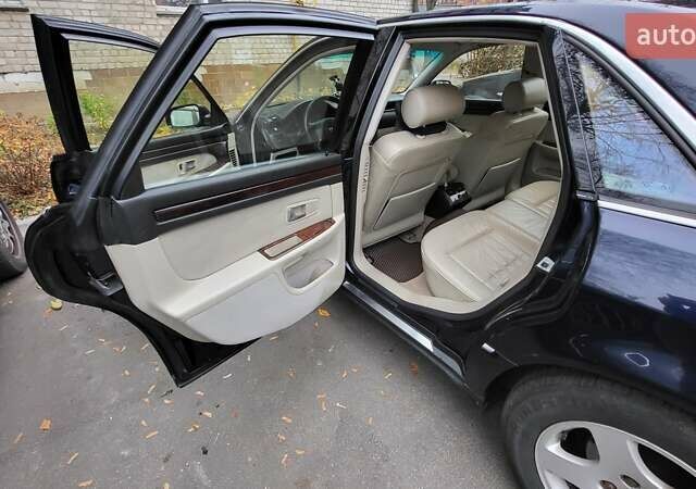 Синий Ауди А8, объемом двигателя 4.2 л и пробегом 232 тыс. км за 6100 $, фото 13 на Automoto.ua