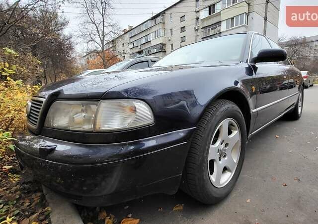 Синий Ауди А8, объемом двигателя 4.2 л и пробегом 232 тыс. км за 6100 $, фото 20 на Automoto.ua