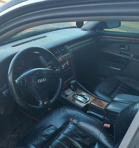 Синий Ауди А8, объемом двигателя 2.5 л и пробегом 550 тыс. км за 4800 $, фото 7 на Automoto.ua