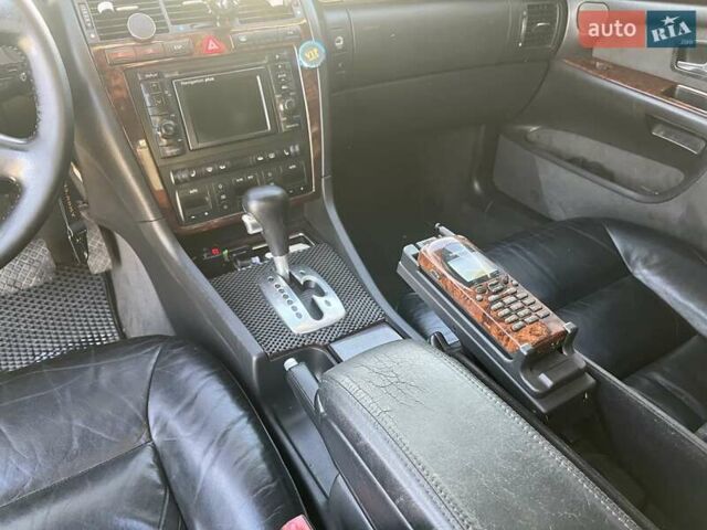 Синій Ауді A8, об'ємом двигуна 4.2 л та пробігом 498 тис. км за 5500 $, фото 16 на Automoto.ua