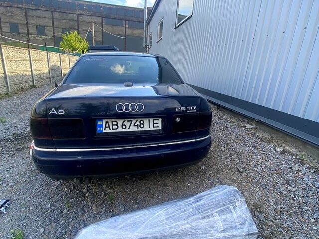 Синий Ауди А8, объемом двигателя 2.5 л и пробегом 0 тыс. км за 1700 $, фото 4 на Automoto.ua